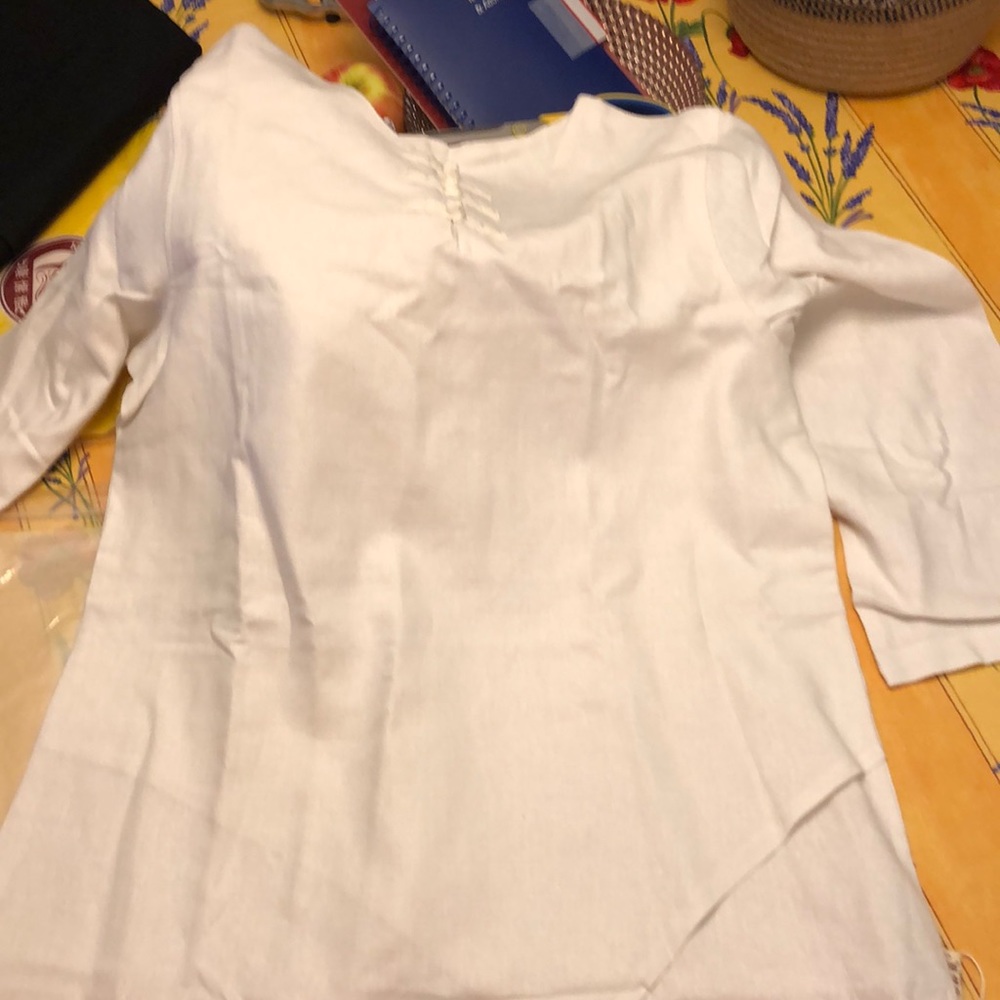 XL MARTIAL ARTS WHITE UNIFORM